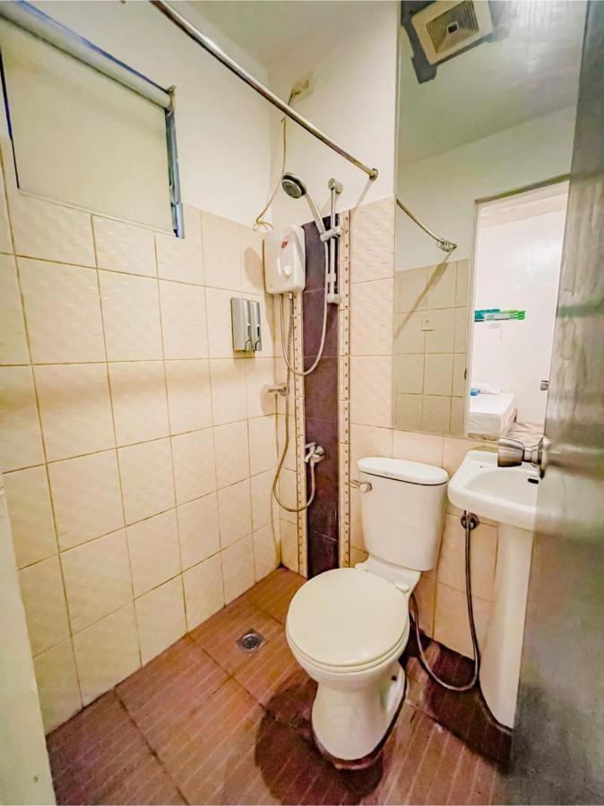 Oyo 866 Junction Hostels Manila Kültér fotó
