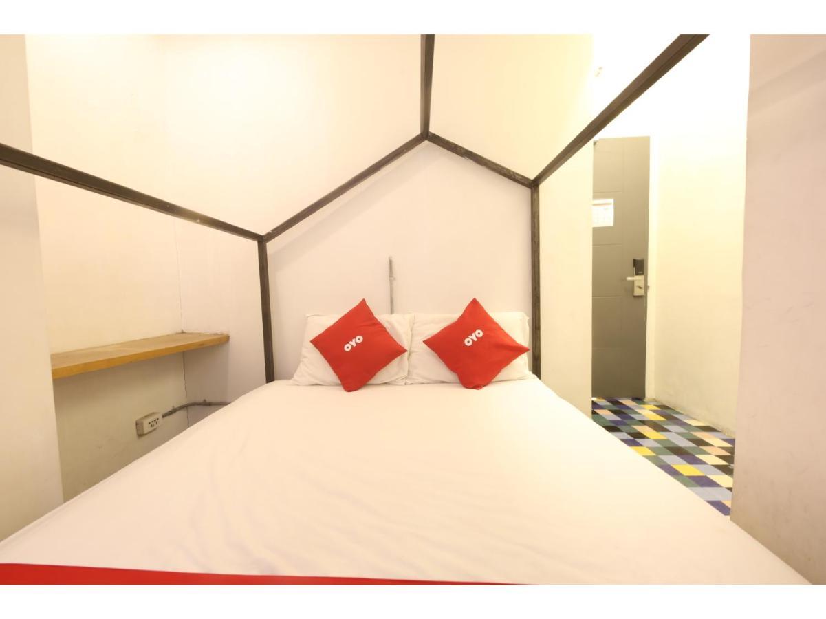Oyo 866 Junction Hostels Manila Kültér fotó