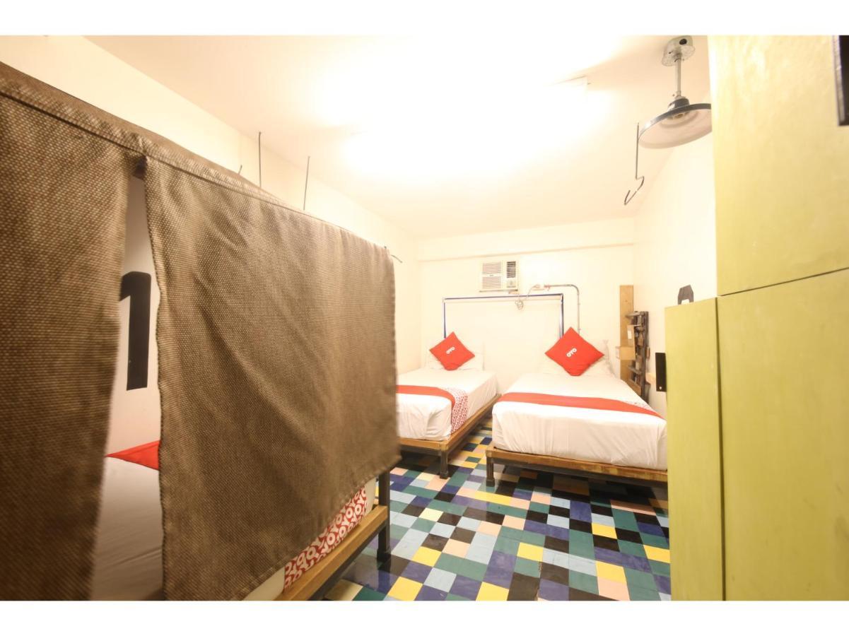 Oyo 866 Junction Hostels Manila Kültér fotó